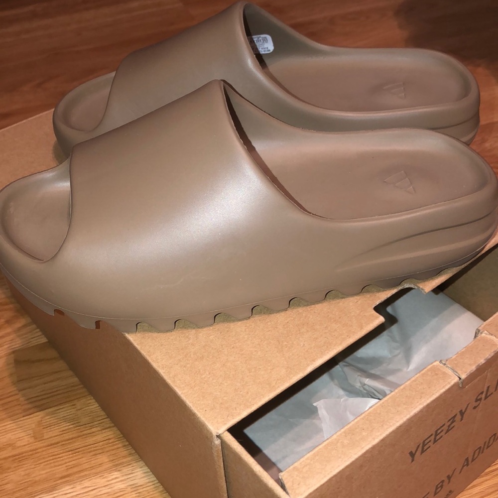 Yeezy Slide